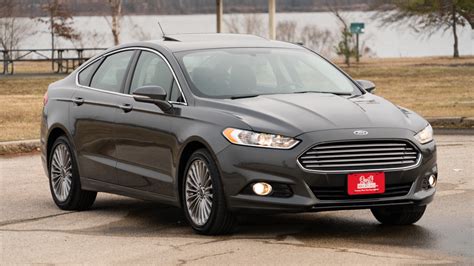 2016 Ford Fusion Titanium03 Car Dealership In Philadelphia