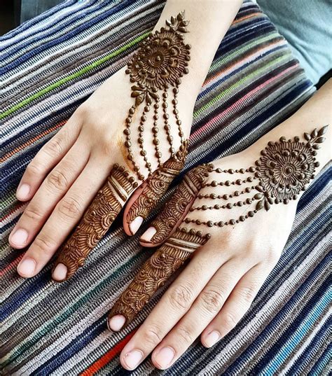 25 Mandala Mehndi Designs For Every Type Of Bride