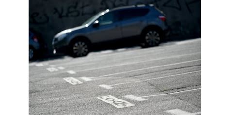 Saint Tienne Jusquau Ao T Le Stationnement Est Gratuit En Zone Verte