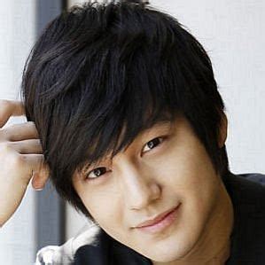 Kim Bum Girlfriend 2024: Dating History & Exes - CelebsCouples