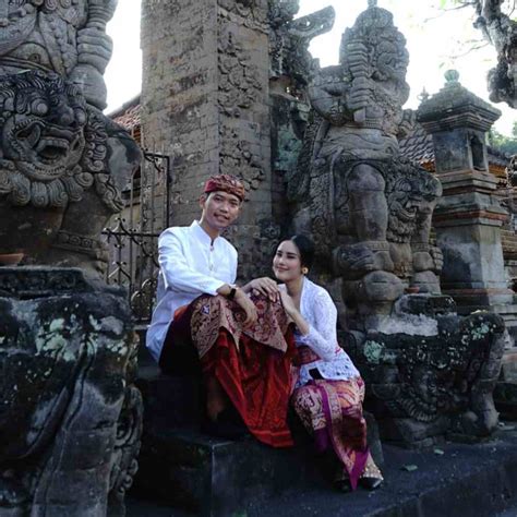 paket mua murah  bali mua singkatan    artis