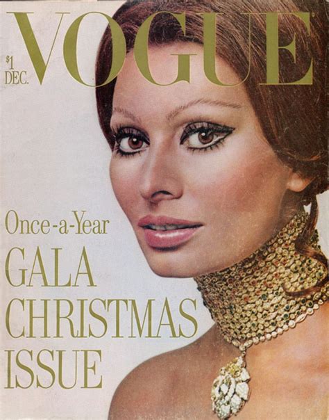 Vogue Addict Vogue Usa December 1970 Vintage Vogue Covers Fashion Magazine Cover Vogue Covers