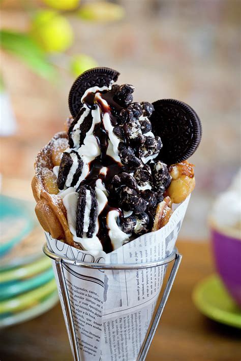 A Bubble Waffle With Frozen Yoghurt Oreo Cookies Oreo Popcorn And