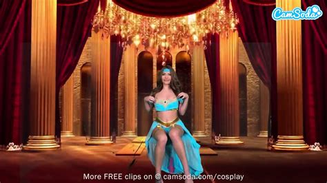 Kinky Babe Cosplaying As Jasmine Masturbating