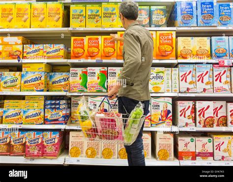 Tesco aisle Fotos und Bildmaterial in hoher Auflösung Alamy