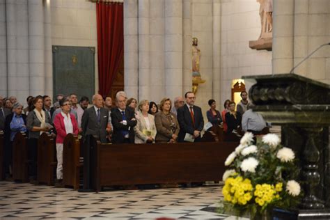 El Director Y El Delegado Episcopal De C Ritas Madrid Invitan A