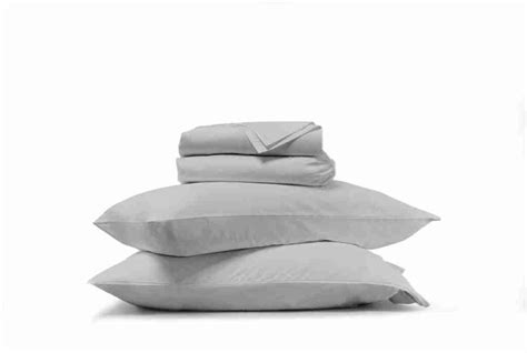 Gift Guide Under $500 - Saatva Press Room