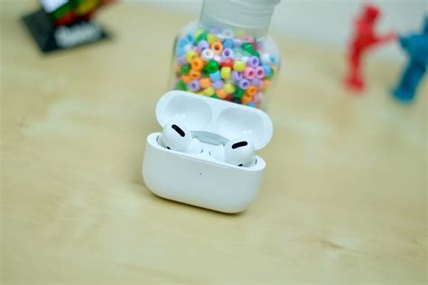 Apple May Have Smaller Airpods Pro New 3rd Gen Airpods In The Works Cnet