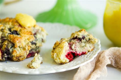 Mixed Berry Scones | The Fancy Pants Kitchen