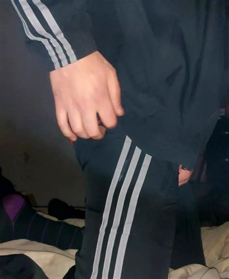 Wanking In Adidas Trackie Cumming Nude Pics XHamster