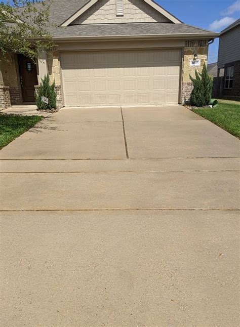 How to Power Wash Your Concrete Patio Like an Expert