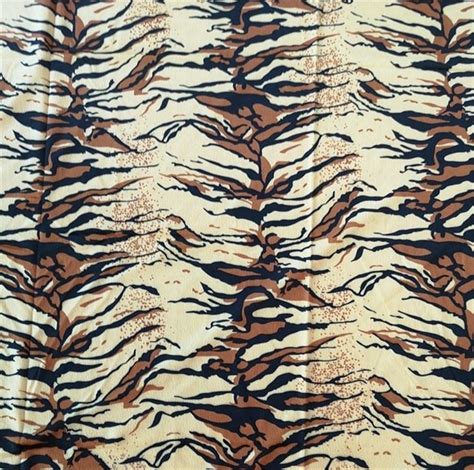 China Leopard Print Velvet Upholstery Fabric Manufacturers, Suppliers ...