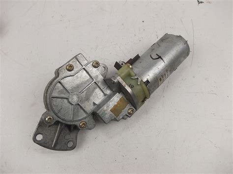 SILNIK REGULACJI FOTELA PASSAT B5 LEON TOLEDO AUDI 0130002487 Za 69 99