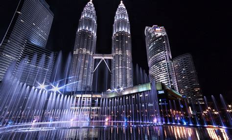 Menara Kembar Petronas Yang Megah Dan Indah Situs Destinasi Percutian