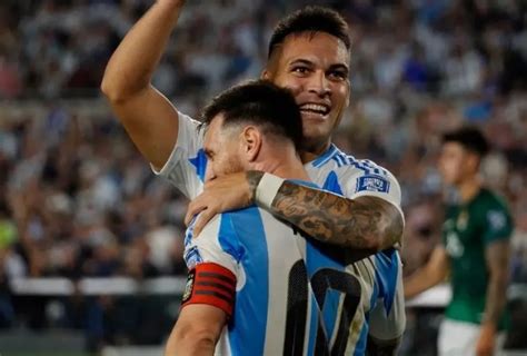 Messi Lautaro Martínez y el Dibu nominados a mejor jugador en los