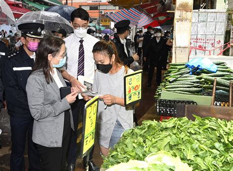 食環署提醒店鋪負責人切勿非法擴展營業範圍及阻塞通道（附圖／短片）