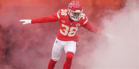 Kansas City Chiefs Place Non Exclusive Franchise Tag On Cb L Jarius Sneed