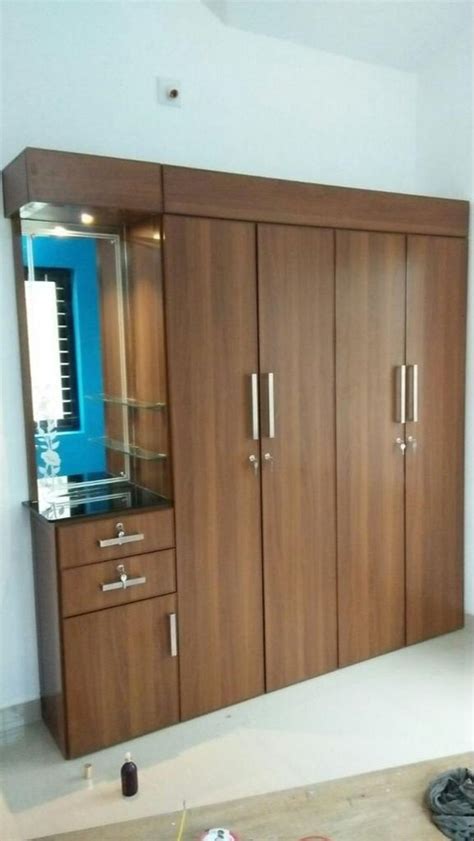 5 Door Matte Finish Plywood Modular Wardrobe With Mirror At Rs 825 Sq