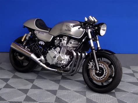 HONDA CB 750 F2 Seven Fifty Cafe Racer Vogel Motorbikes Schüpfheim Occasion