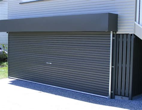 Porte De Garage Enroulable Coffre Exterieur Sur Mesure Bois Eco