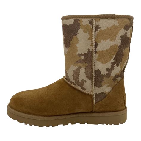 Ugg Short Jagged Camo Chestnut Suede Sheepskin Womens Boots Size Us 9