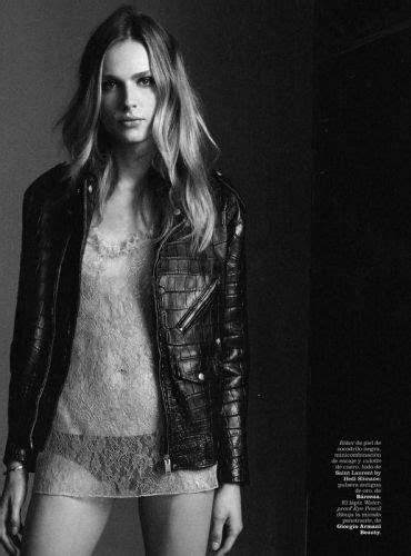 Sight En Gallery Model 2456 Andreja Pejic Andrej