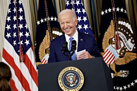 Biden Eager to Watch Trump, DeSantis Jockey for Position Ahead of 2024 ...