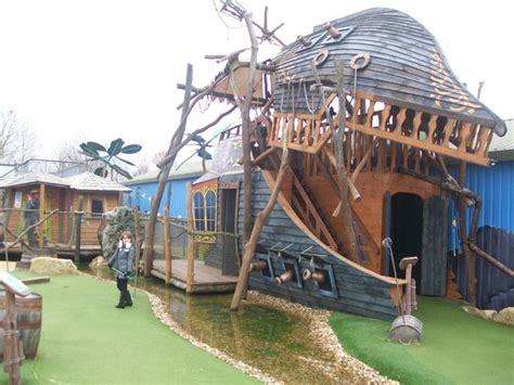 18 Hole Mini Golf Picture Of Mr Mulligans Pirate Golf Milton Keynes