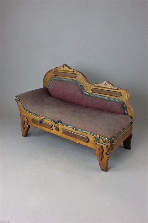 Filing cabinet: Antique fainting couch