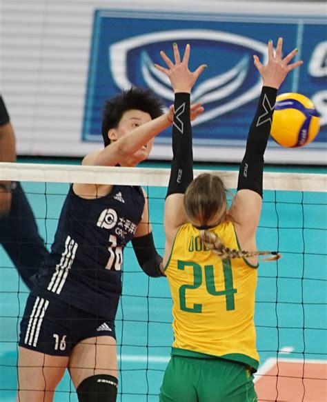 China Sweeps Australia Moves To Semis Volleyball Philippines