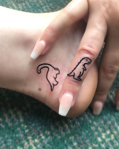 Bff Tattoos Matching Tattoos For Best Friends Funny In 2020 With Images Friend Tattoos Small