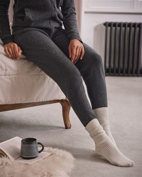 Dark Charcoal Cashmere And Merino Luxe Lounge Joggers Woolovers Au