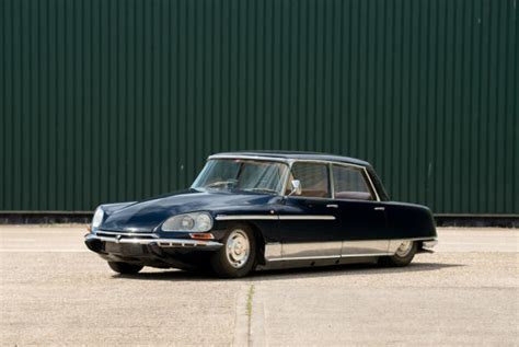 Une exceptionnelle Citroën DS 21 Majesty Chapron aux enchères