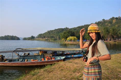 Travelers Thai Women People Photographer Journey Travel Visit Rest