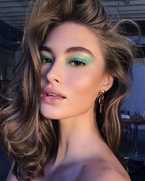 Know More About Victorias Secret Model Grace Elizabeth The Etimes