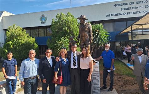 Develan Estatua De Francisco Villa Y Nellie Campobello Noticieros Grem