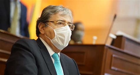 Carlos Holmes Trujillo así avanza su estado de salud tras contraer