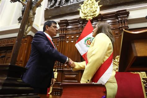 Dina Boluarte Jura El Cargo Como Nueva Presidenta De Perú La Primera