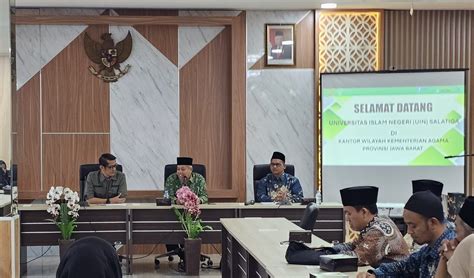 Kunjungi Kanwil Kemenag Jawa Barat Mahasiswa Manajemen Dakwah Belajar