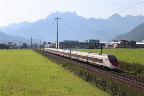 Ein Giruno RABe 501 Der SBB Durchfuhr Am Morgen Des 13 Augustes 2021