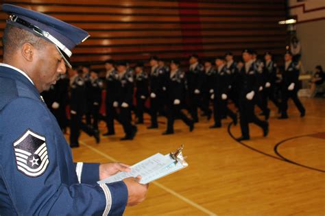 Retired reservists now eligible to apply for JROTC teaching positions > 445th Airlift Wing