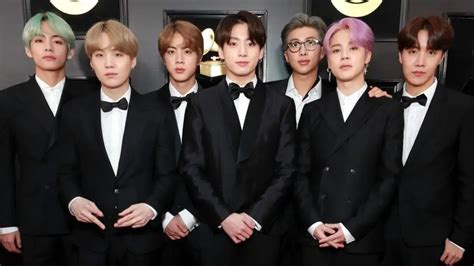 أسماء فرقة بي تي اس Bts بالعربي والانجليزي بالصور 2024 ميكس