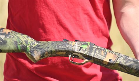 Outdoorhub Review The Henry Single Shot Turkey Camo Shotgun