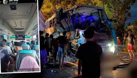 Bus Rombongan Ziarah Wali 5 Asal Karangjati Pandaan Tabrakan Adu