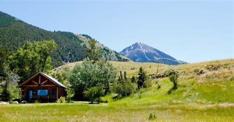 Montana Cabins For Rent At Chico Hot Springs Chico Hot Springs Hot Springs Cabin