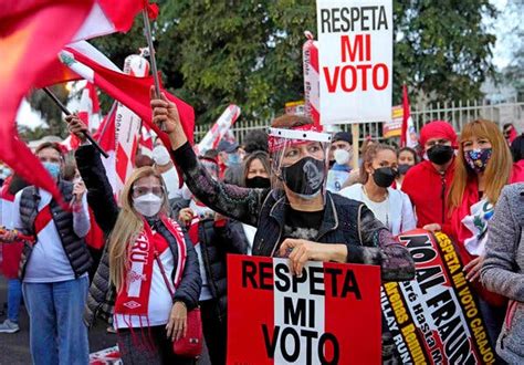 Tácticas Trumpianas Amenazan La Democracia En Perú The New York Times