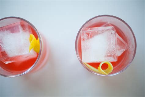 GIN, CAMPARI AND GRAPEFRUIT COCKTAIL - WITH LOVE