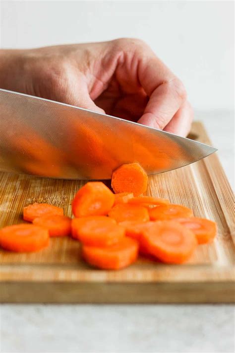 How To Cut A Watermelon Step By Step Tutorial Feelgoodfoodie