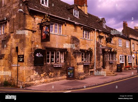 The Old Corner Cupboard Inn Rooms And Lodging English Pub Pub