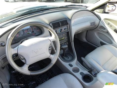 2004 Ford mustang interior colors